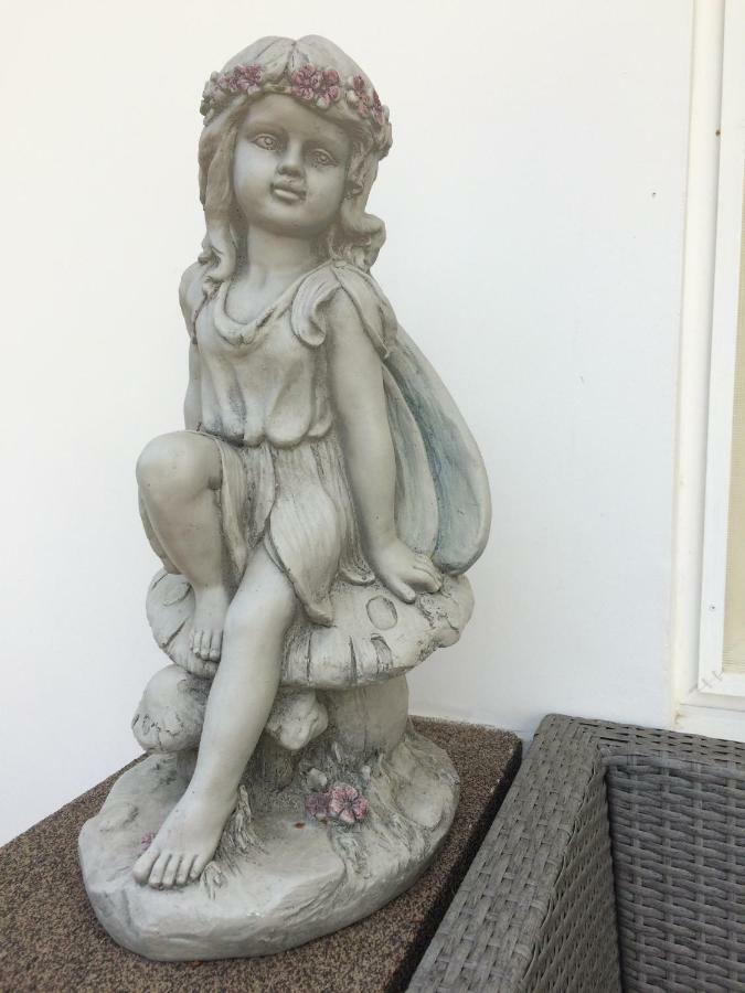 Jurmala Guest House Markiza ภายนอก รูปภาพ